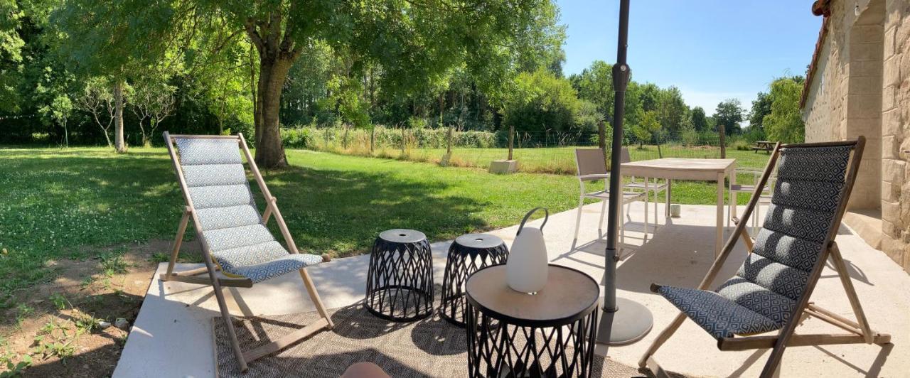 Petite Maison A La Campagne Saint-Germain-des-Fosses Экстерьер фото